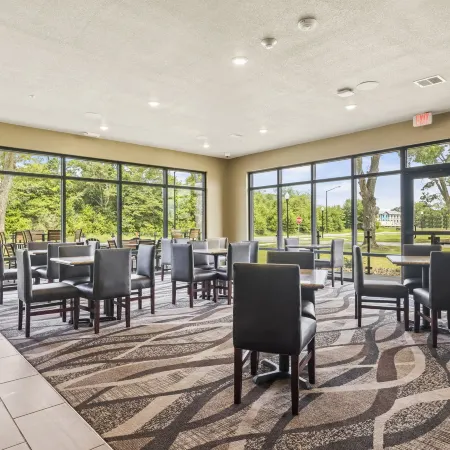 Cobblestone Hotel & Suites - Foley