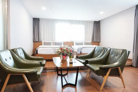 Silla Boutique Hotel Premium Отели рядом с достопримечательностью «Gyeongju Najeong Well»