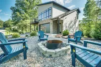Luxury Modern Home on Golf Course w/ Game Room! - 3-Star