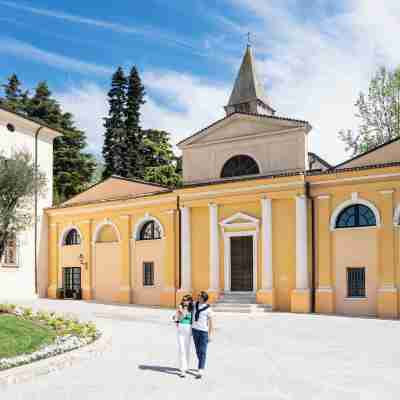 QC Grand Hotel Villa Arzaga Garda Hotel Exterior