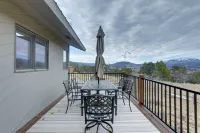 Spacious Hotchkiss Home w/ Stunning Mountain Views - Wifi