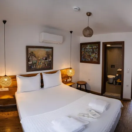 CASA ALEGRE ALACATI