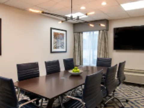 Hampton Inn Cleveland/Solon Hotels in Solon