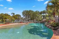 Wake to the Waves - Oceanfront Apartments