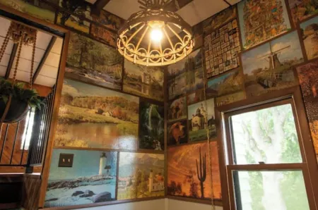 Cozy cabin high above the Mississippi w/firepit & free wood- Incredible views!!!