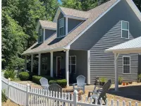 The Perfect View -Hiawassee upscale mountain cabin