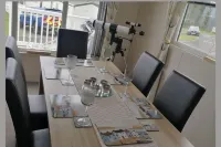 3-Bed Lodge with SeaView-Fireplace-Garden-Freep