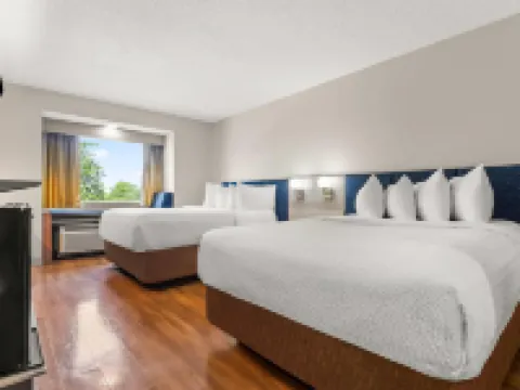 マイクロテル イン & スイーツ バイ ウィンダム ソールズベリー ソールズベリーのホテル