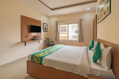 Treebo Raj Palace Hotels in Nakchhdpur