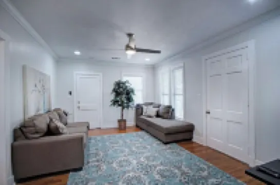 Fondren "Upper Level Style, Comfort and Luxury