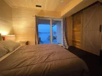 The tans will fade, but the memories will last forever. Hotels near Three Dog Winery