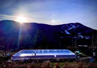 Luxury Hunter Mountain View Townhome -Pool-Fire Pit-Walk to Scribner’s-Sleeps 10 - Pools