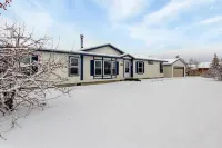 Chic Home in Downtown Driggs!
