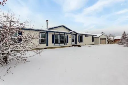 Chic Home in Downtown Driggs!