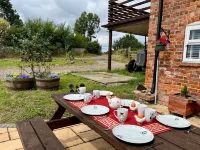 Starshinezzz - Large Farmhouse County Durham Hotels in Trimdon