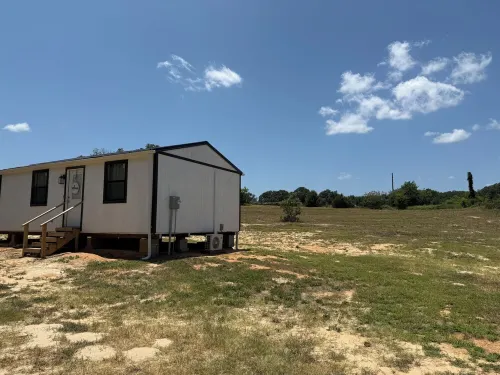 Home away from Home- Near Tyler Airport