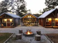 Cozy Cabin 2/LAKE HARTWELL/Green Pond & Broyles Lndgs/Lockable Boat Shelters Shores of Asbury RV Resort 주변 호텔