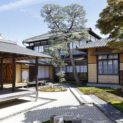 豆家 観音寺周辺のホテル