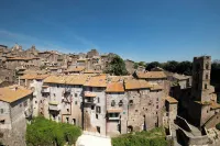 Central accommodation overlooking the village Hotels in Ronciglione