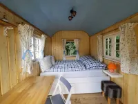 Sch(l)afgemach Schäferwagen - Farm in the Eifel Hotels in Nettersheim