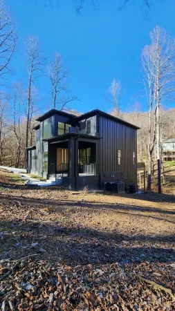 NEW! House with Sauna at Center Hill Lake