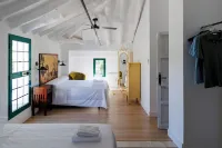 Finca Las Pecas - Exclusive Andalusian luxury finca for families and celebrations