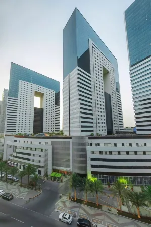 Ezdan Hotel, Residences
