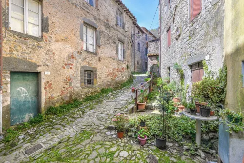 Casa Incanto, la Quiete nel Borgo Pescaglia otelleri