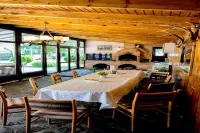 Superb vacation villa located at the foot of the Făgăraş Mountains, Sibiu region Hotels in Avrig