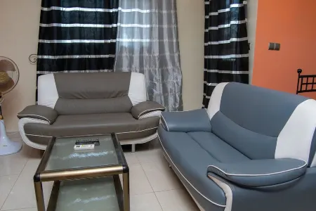 CASA NOSTRA Отели в г. Kadiogo