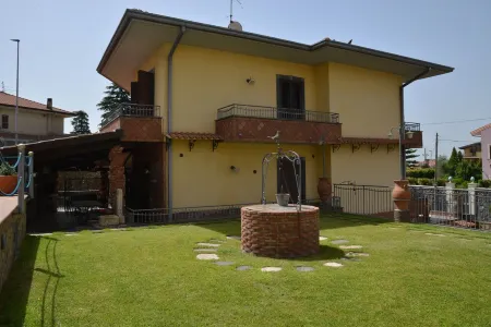 Elegant Villa with swimming pool.