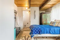 Totally Beachin Getaway by AvantStay Waterfront