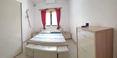 beautiful Maisonette with underlying Garage!