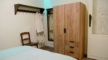 Dog-friendly vacation home near Pater Karel Chapel & off-leash dog area Отели в г. Ситтард-Гелен