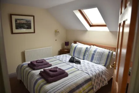 Ideal location between Solva and St. Davids. Large garden with views of the bay.