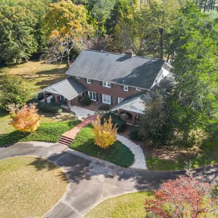 Spacious Historic Manor with Chef's Kitchen • Horse-Friendly