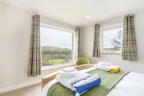 Llwynblyfyn Escape to Luxury. Hotels in Llandeilo