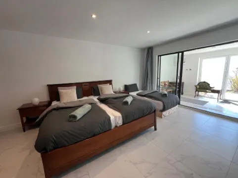 Seaview Apartment in Charming Onchan - Sleeps 4, Fast WiFi