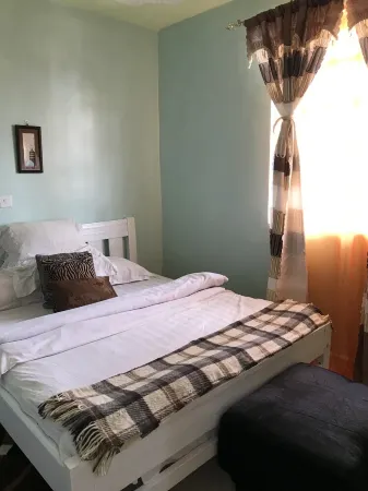 Cozy 1 bedroom condo available with free parking and scenic balcony Отели в г. Онгата Ронгай