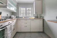 The Green Views for Contractors, Family/Couples, Tourists