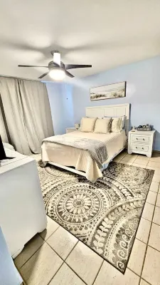 Private Penthouse PR Paradise w/ private rooftop terrace! Hotels in Machos