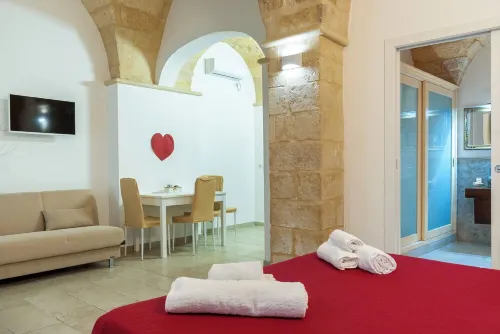 VACATION HOME MAISON D'EPOQUE CORTE DEI FLORIO - HISTORIC CENTER LECCE