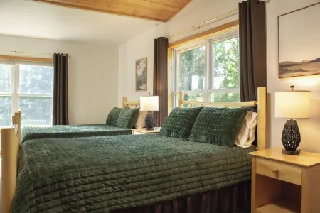 Scenic Kettle River Cabin - Hike, Sauna, Kayaks & More-Your Next Retreat Awaits!