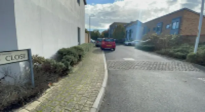 New Modern 3-Bed Home FREE Parking5 Stones Ave, Kent, England, DA1 5GS