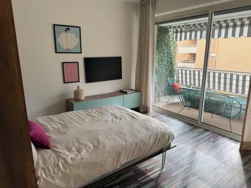 Charming apartment in Vence - Spectacular view, sunny, quiet, close to everything