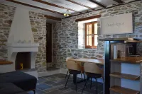 Dendrokipos - traditional stone house on the east side of Pelion Hotels in Mouresi