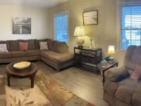 Charming 3-Bedroom Retreat with Waterway Access in Hampstead, NC. Hideaway Haven 펜더 카운티 호텔