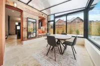 Fully renovated 1875 character house with private Jacuzzi and terrace. Hotels in Pont-à-Mousson