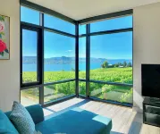 Luxury Guest Suite at Moraine Winery with Vineyard and Lake Views