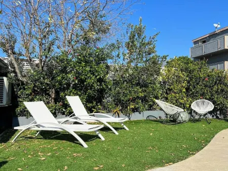 Modern 1BR Retreat with Pool Near SoFi Stadium - MK2